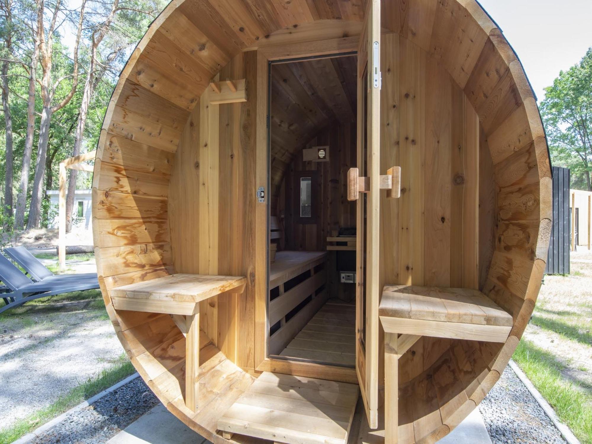 Modern Chalet With Wellness, In A Holiday Park At 12 Km From Eindhoven Мирло Экстерьер фото